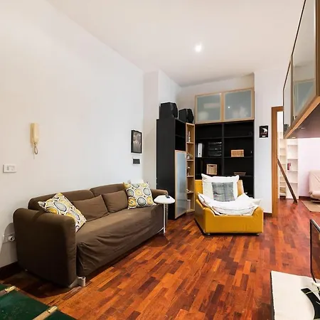 Apartment Design Close To Trastevere *