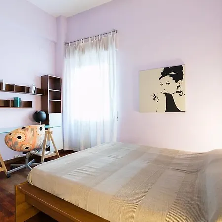 Apartment Design Close To Trastevere Rome